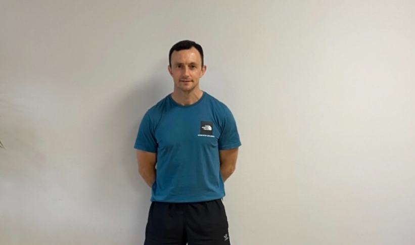 Paudie O’Sullivan, experienced Reformer Pilates instructor at Himalaya Yoga Valley Cork, guiding a strength-focused session